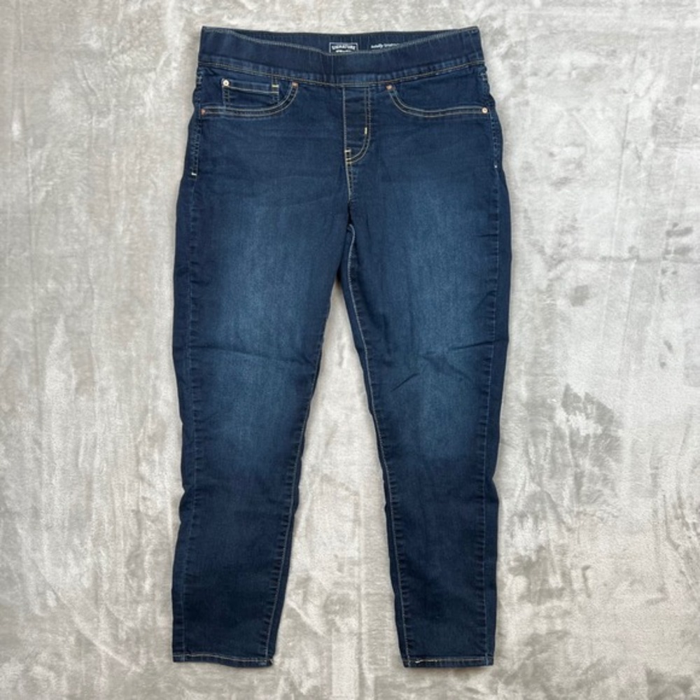 Signature by Levi Strauss & Co Totally Shaping Dark‎ Wash Denim Jeans Women's